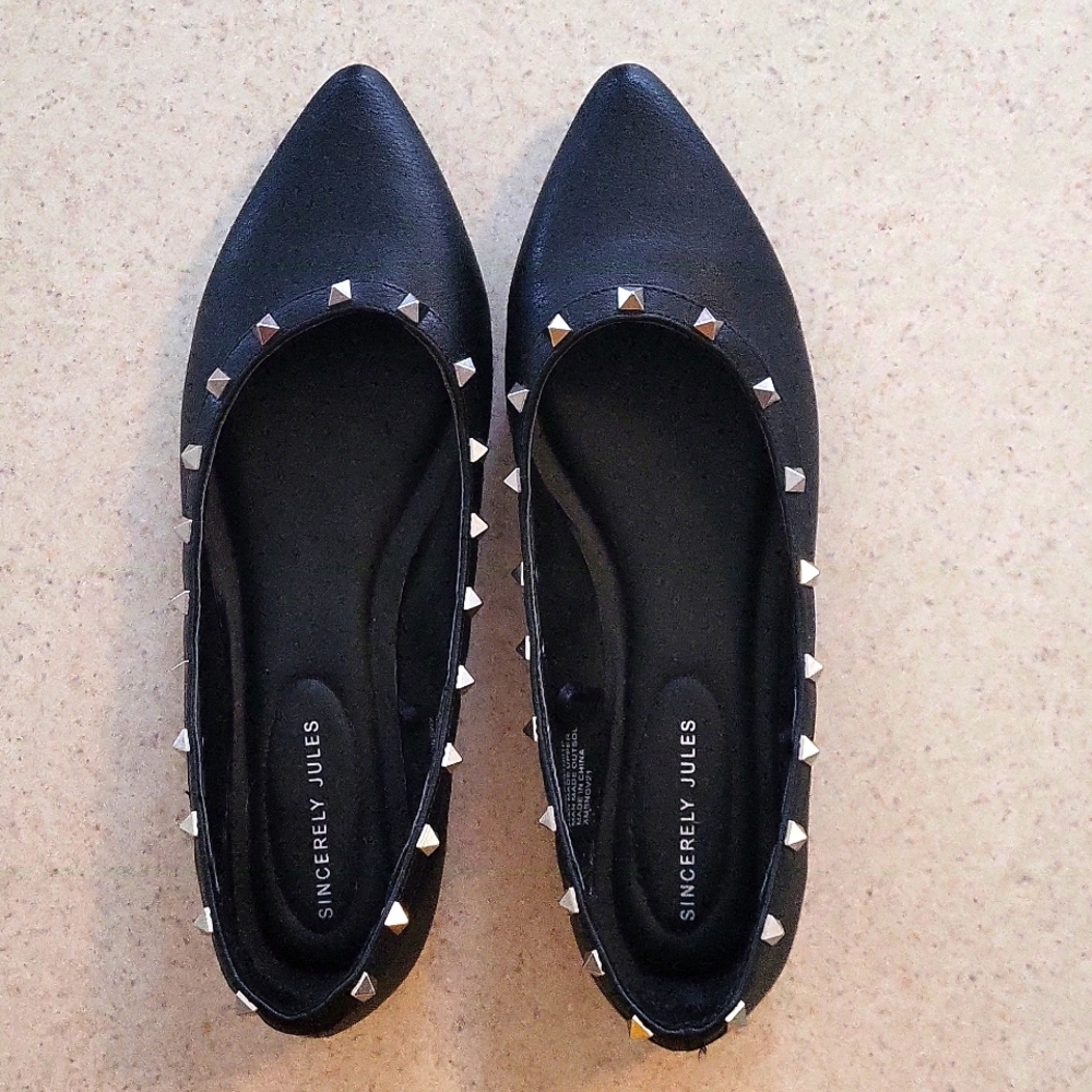 Black studded flats size 9.5 M
